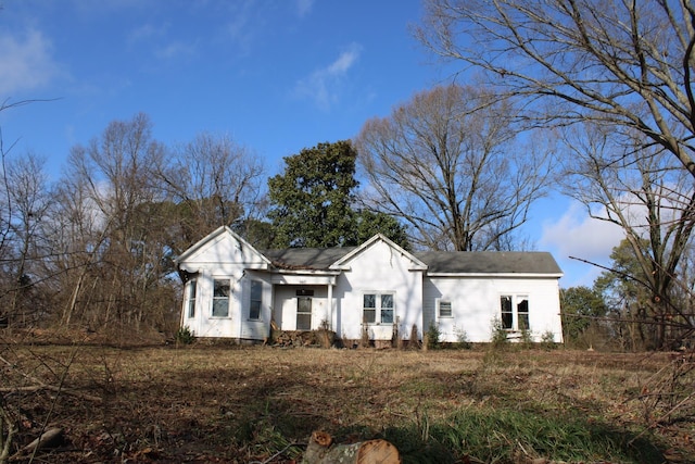 view of front of home