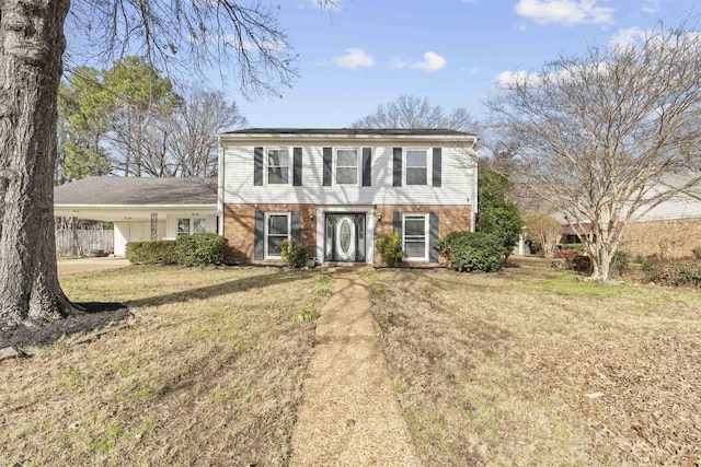 view of front property featuring a front yard