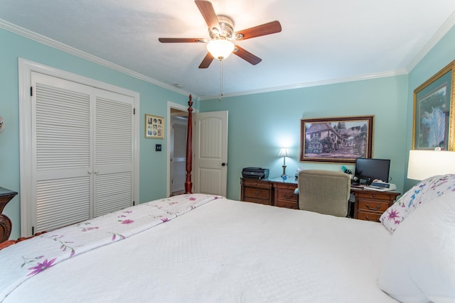 bedroom featuring ornamental molding, a closet, and ceiling fan