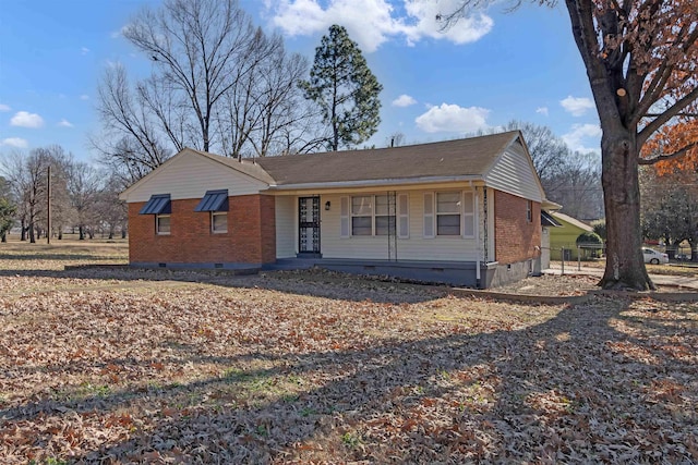 single story home featuring a porch