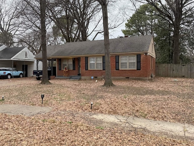 ranch-style house featuring covered porch