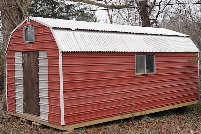 view of outdoor structure