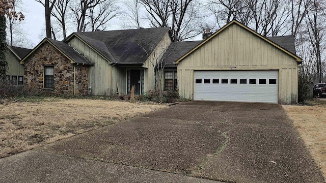 view of front of house with a garage