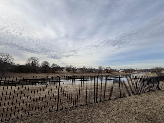 view of yard featuring a water view