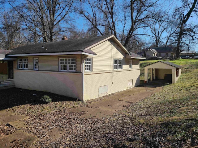 view of side of property