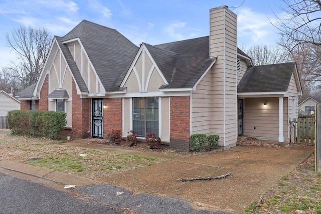 view of front facade with a garage