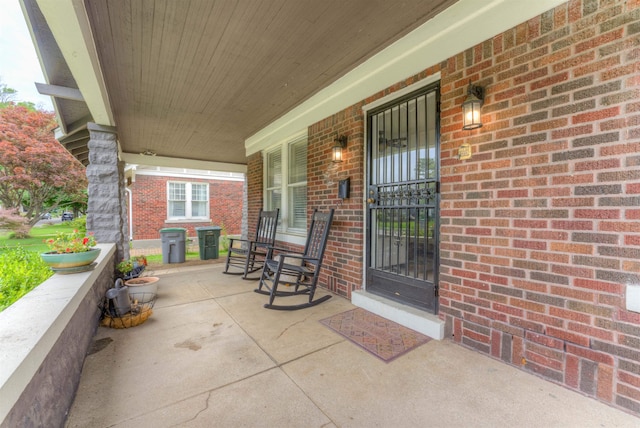 view of patio / terrace with covered porch