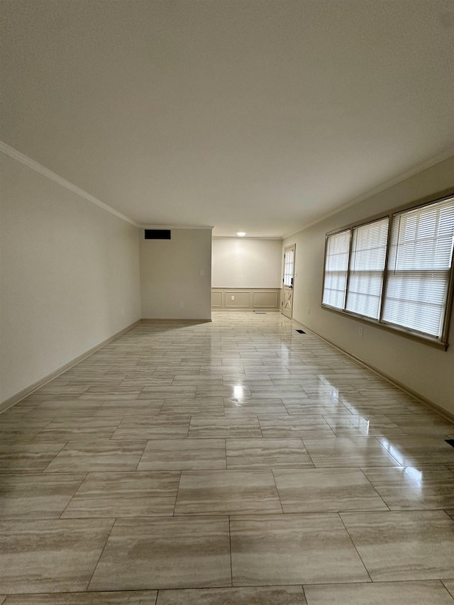 empty room with crown molding