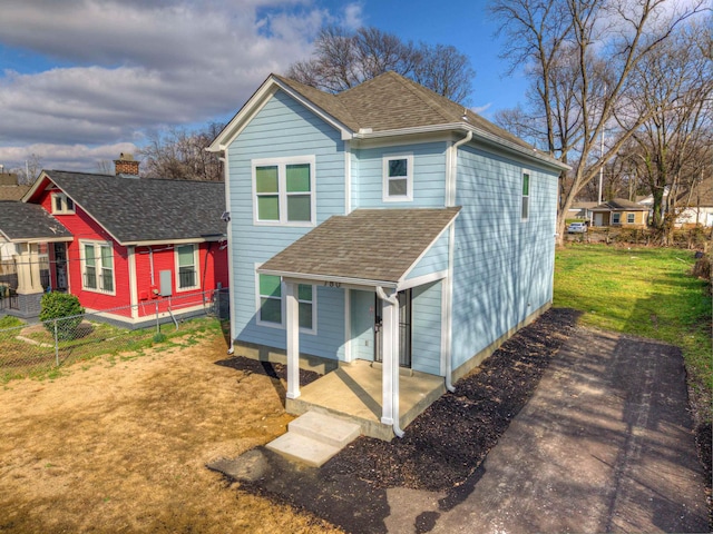 view of front of house with a front yard