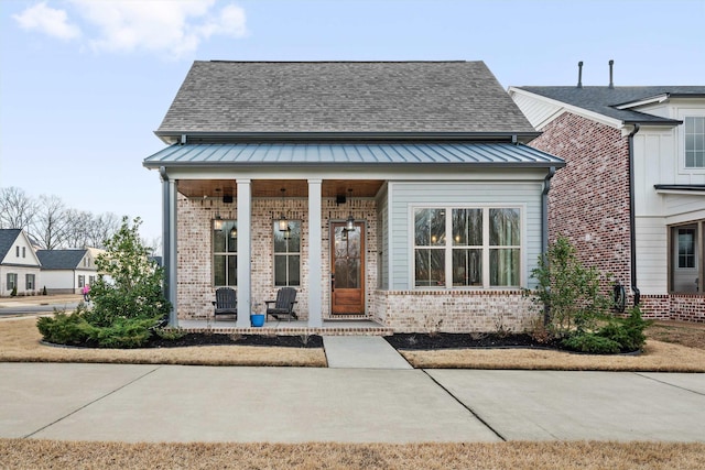 view of front of house with a porch