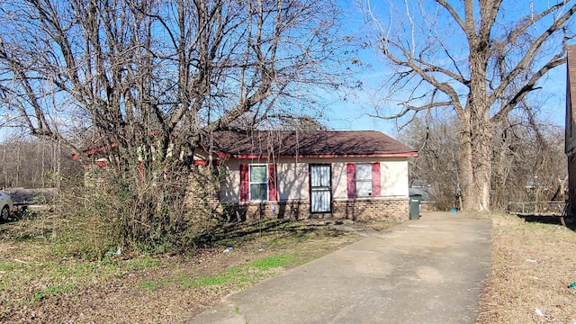 view of front of house