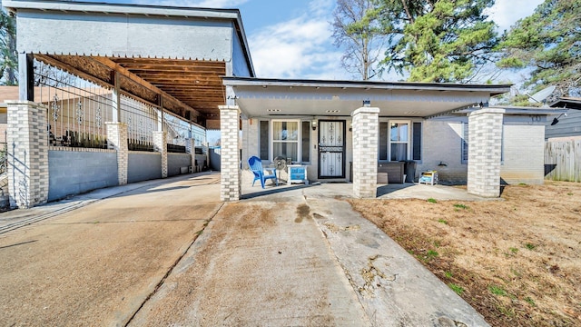 view of front of house