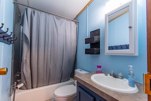 full bathroom with shower / bath combination with curtain, vanity, and toilet