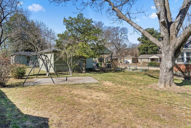 view of yard featuring fence