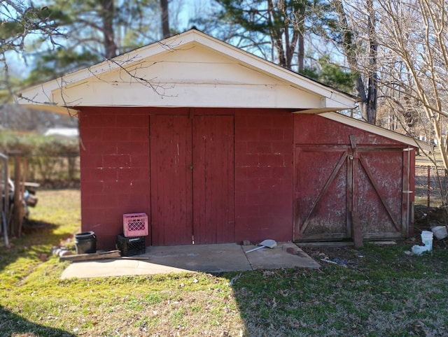 view of outdoor structure featuring an outdoor structure