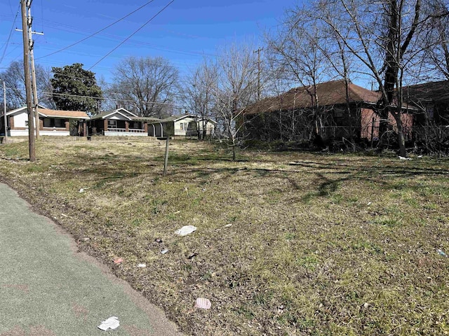 Listing photo 2 for 2240 S Main St S, Memphis TN 38109