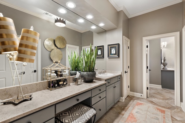 full bathroom featuring baseboards, visible vents, ornamental molding, vanity, and recessed lighting