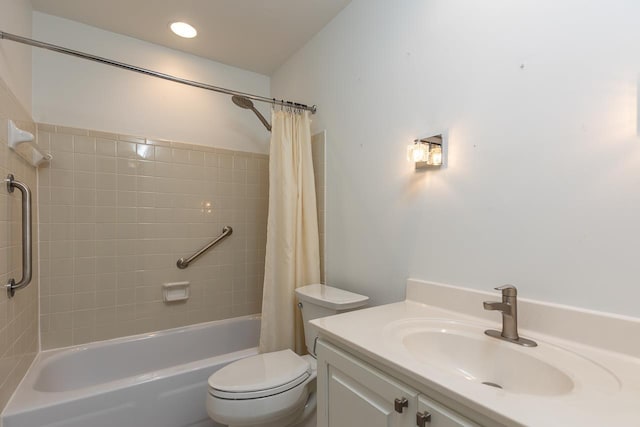 bathroom featuring shower / bath combination with curtain, recessed lighting, vanity, and toilet