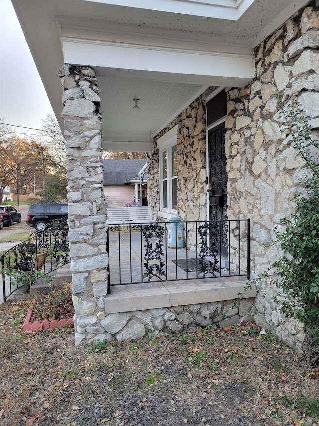 view of patio featuring covered porch