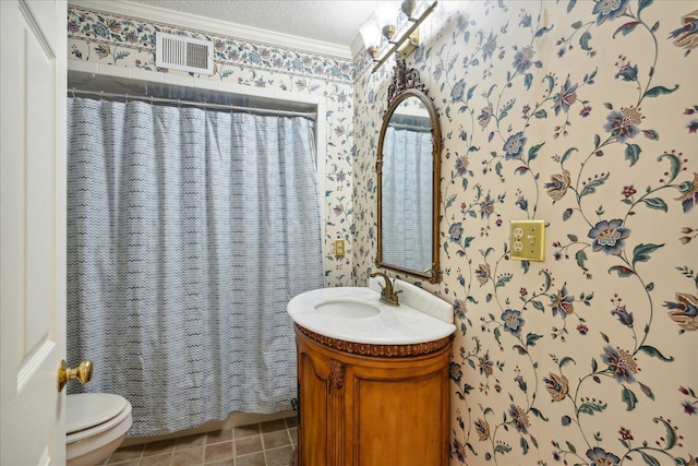 full bathroom featuring toilet, wallpapered walls, ornamental molding, and tile patterned floors