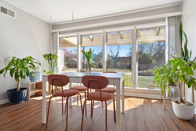 sunroom with visible vents