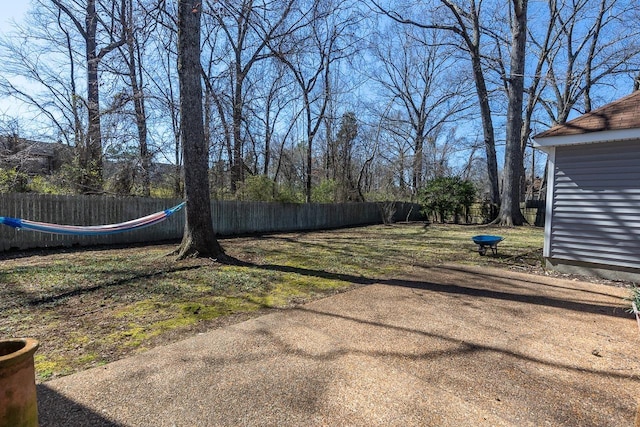 view of yard featuring fence