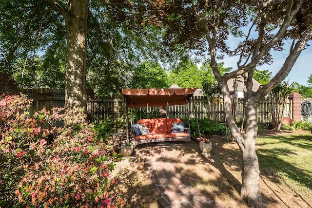 view of yard featuring fence