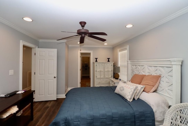 bedroom featuring dark wood-type flooring, a ceiling fan, recessed lighting, crown molding, and baseboards