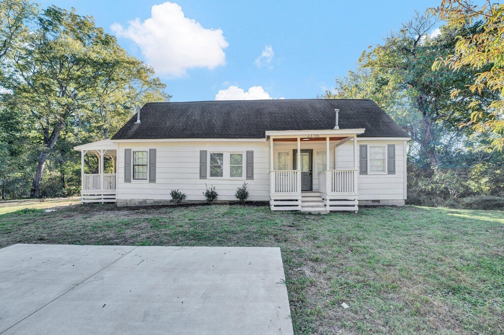 2355 Cuba-Millington Rd, Tn, TN 38053 - view of front of home with crawl space, covered porch, a front lawn, and roof with shingles