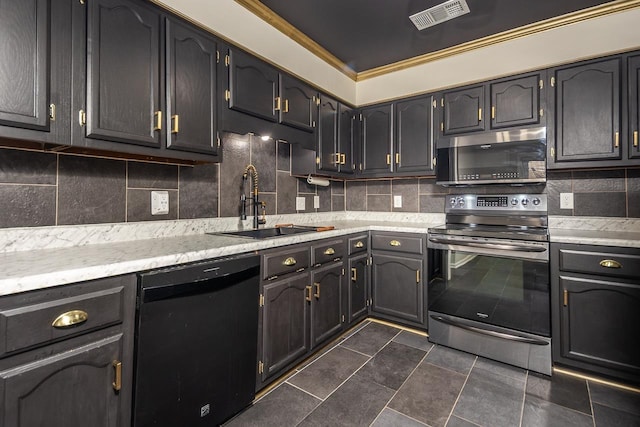 kitchen with crown molding, tasteful backsplash, visible vents, and appliances with stainless steel finishes