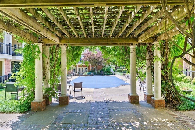 556 Monteigne Blvd, Memphis, TN 38103 - view of patio / terrace featuring a pergola and grilling area