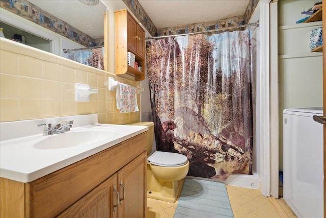 full bathroom featuring toilet, curtained shower, backsplash, a textured ceiling, and tile walls