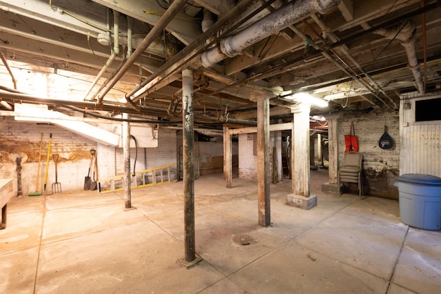 1860 Central Ave, Memphis, TN 38104 - view of unfinished below grade area