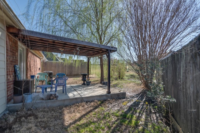 9995 Woodland Birch Dr, Lakeland, TN 38002 - view of yard with a patio and fence