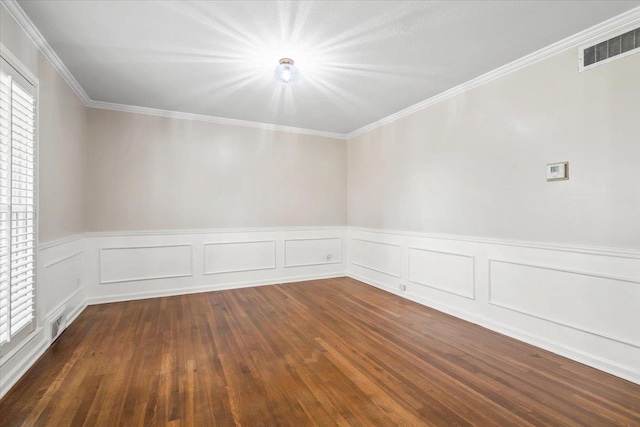 2060 Abergeldie Dr, Memphis, TN 38119 - unfurnished room with dark wood-style flooring, ornamental molding, visible vents, and wainscoting
