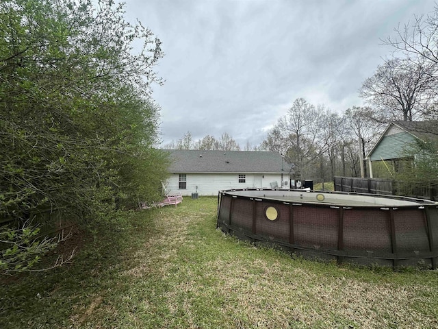 380 Summit Dr, Bolivar, TN 38008 - view of yard with an outdoor pool