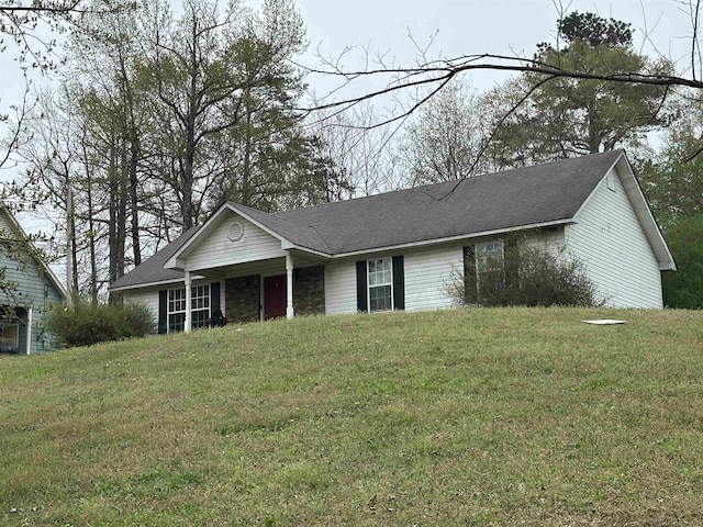 380 Summit Dr, Bolivar, TN 38008 - view of front of property featuring a front yard