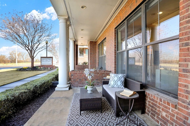 358 N Island Dr Unit 105, Memphis, TN 38103 - view of patio with covered porch
