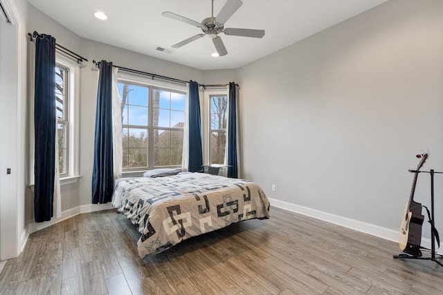6742 Malone Rd, Olive Branch, MS 38654 - bedroom featuring recessed lighting, visible vents, light wood-type flooring, and baseboards