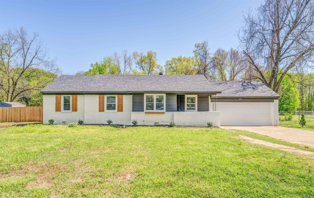 3191 Scenic Hwy, Memphis, TN 38128 - single story home with a garage, crawl space, fence, a front lawn, and driveway