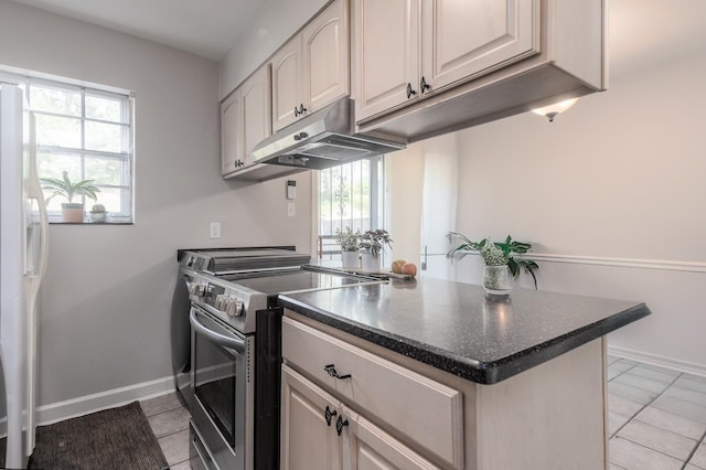 5718 Quince Rd Unit 4, Memphis, TN 38119 - kitchen featuring baseboards, stainless steel electric range, a peninsula, white refrigerator with ice dispenser, and under cabinet range hood