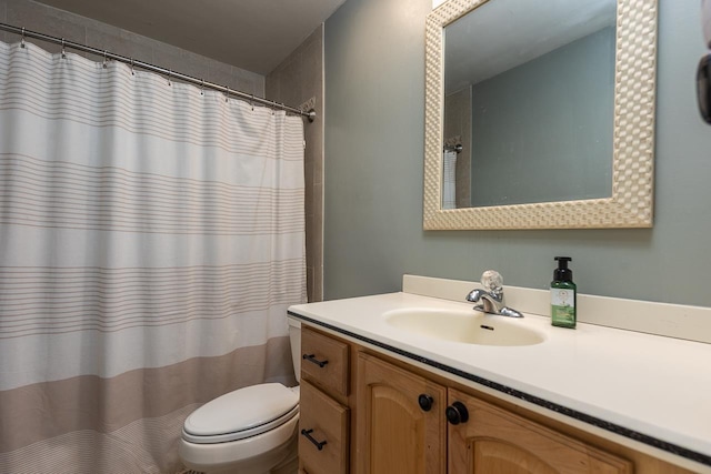 5718 Quince Rd Unit 4, Memphis, TN 38119 - full bath with a shower with shower curtain, vanity, and toilet