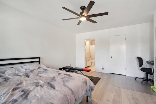 433 S Perkins Dr Unit 433, Memphis, TN 38117 - bedroom featuring light wood-type flooring, connected bathroom, and a ceiling fan