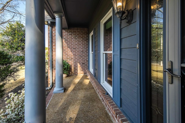 979 Welbeck Cv, Collierville, TN 38017 - exterior space with a porch