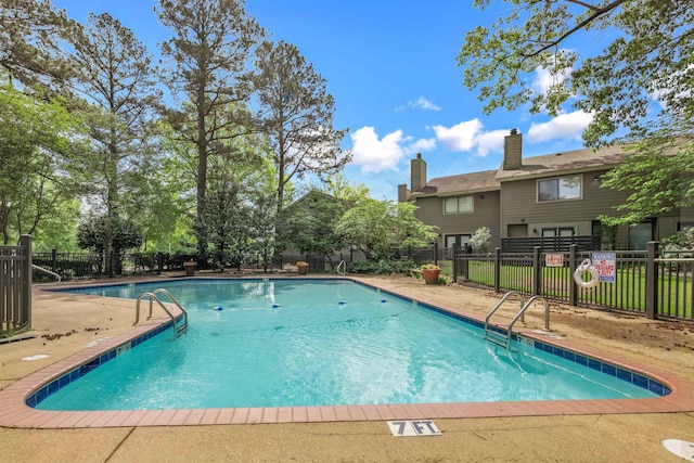 1832 Dragonfly Cv Unit 1, Germantown, TN 38138 - pool with fence