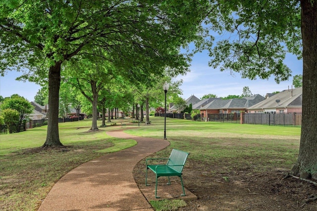 937 N Warwick Oaks Ln N, Collierville, TN 38017 - surrounding community featuring fence, a yard, and a residential view