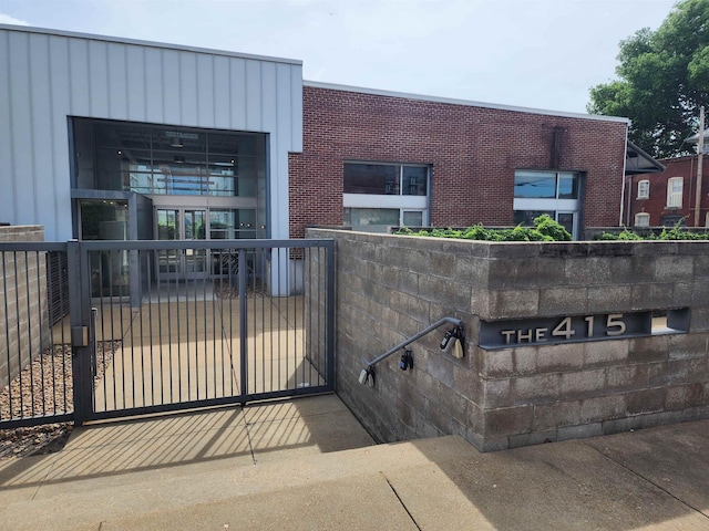 415 S Front St Unit 120, Memphis, TN 38103 - view of gate with fence