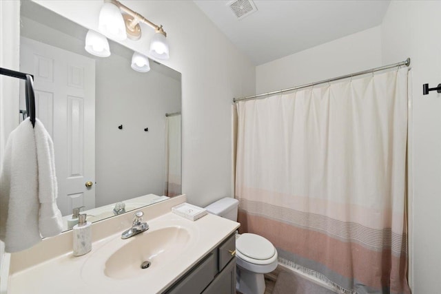 9842 Garden Pl, Collierville, TN 38139 - full bathroom featuring toilet, visible vents, a shower with shower curtain, and vanity