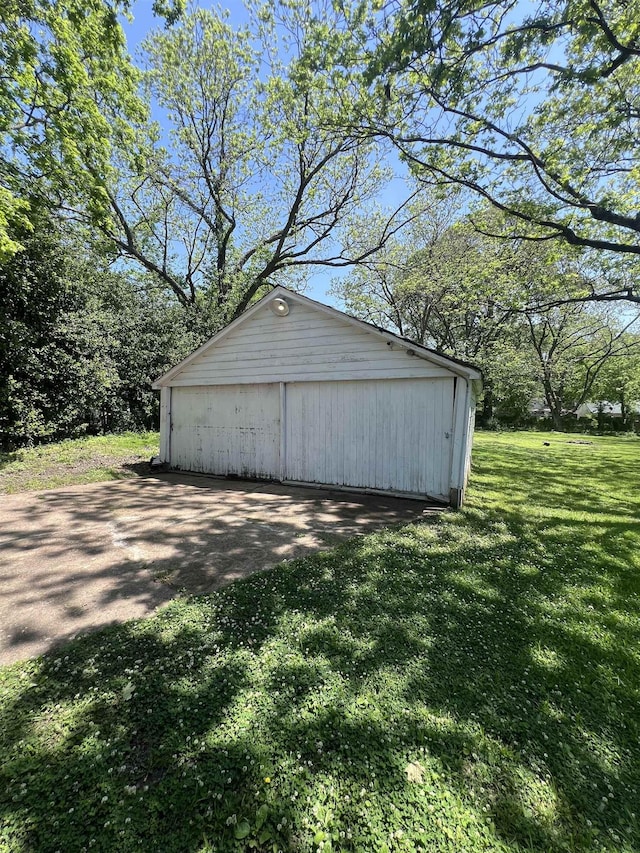 110 Shelton St, Covington, TN 38019 - view of detached garage