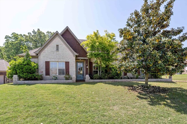 5376 Scarlet Ridge Dr, Arlington, TN 38002 - view of front of home featuring brick siding and a front lawn
